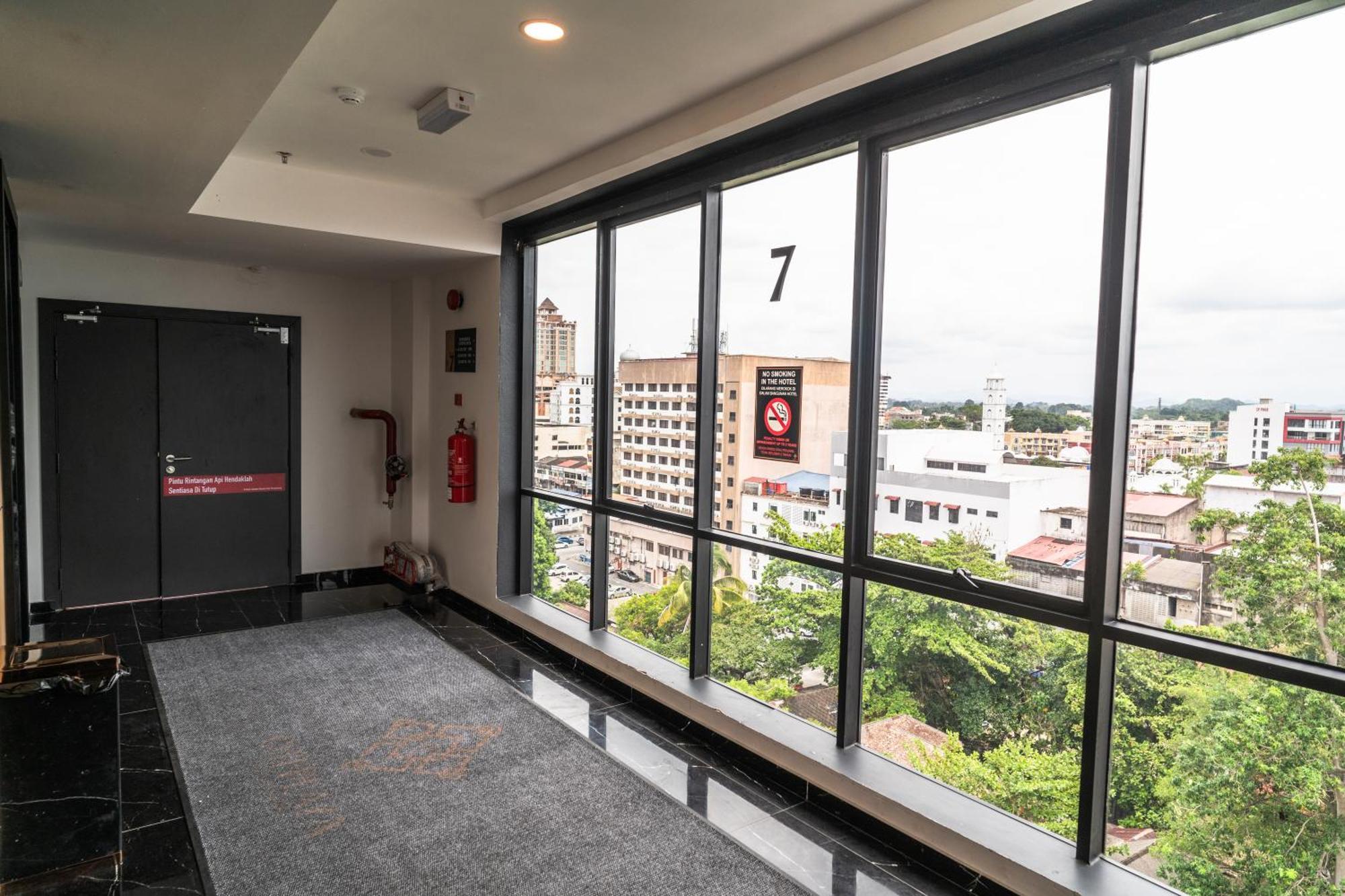 Dj Citi Plaza Hotel & Suites Kuala Terengganu Exterior photo