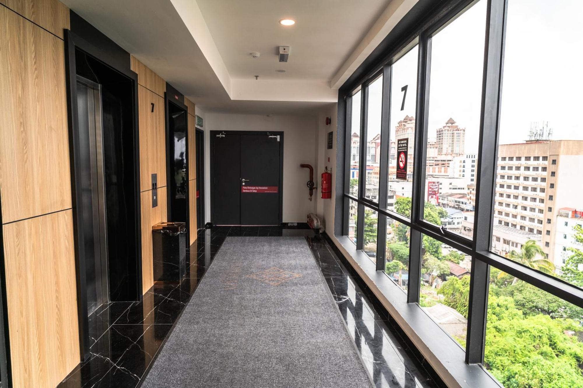 Dj Citi Plaza Hotel & Suites Kuala Terengganu Exterior photo