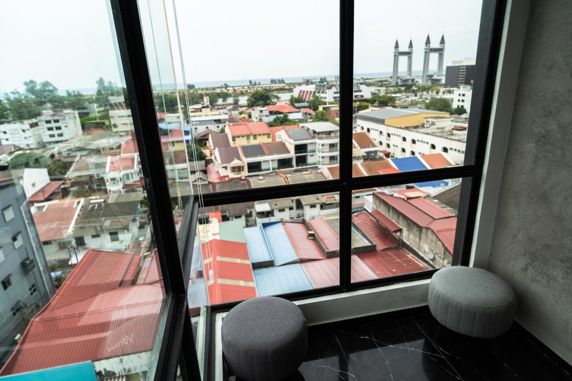 Dj Citi Plaza Hotel & Suites Kuala Terengganu Exterior photo